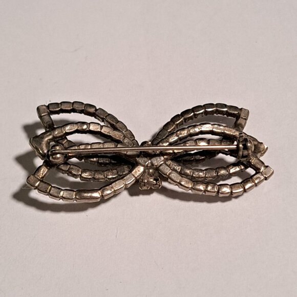 bow brooch with diamond like stones - Picture 3 of 6
